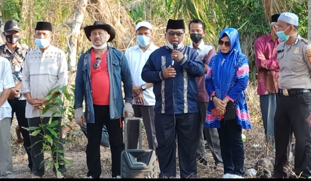 MEMBANGUN MONUMEN PERJUANGAN  DI NEGERI TENGKU SULUNG