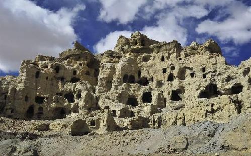A rare look into Tibet's largest Buddhist grottoes