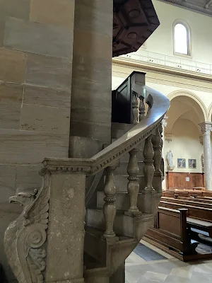 シュヴァービング大聖堂（Pfarrkirche Sankt Ursula）の内装