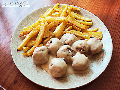 Albóndigas a la pimienta verde