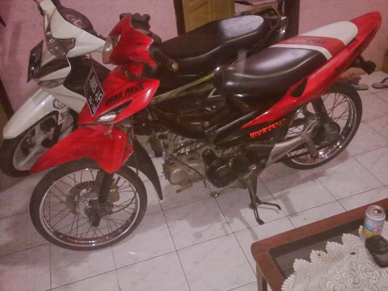 Koleksi Foto Modif Warna Motor Revo Terlengkap  Gubuk 