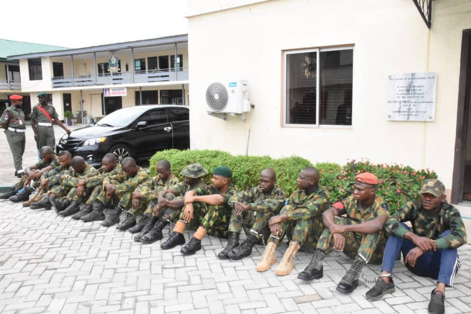 Pictures of fake soldiers arrested by the Nigerian army in Lagos and Ogun State