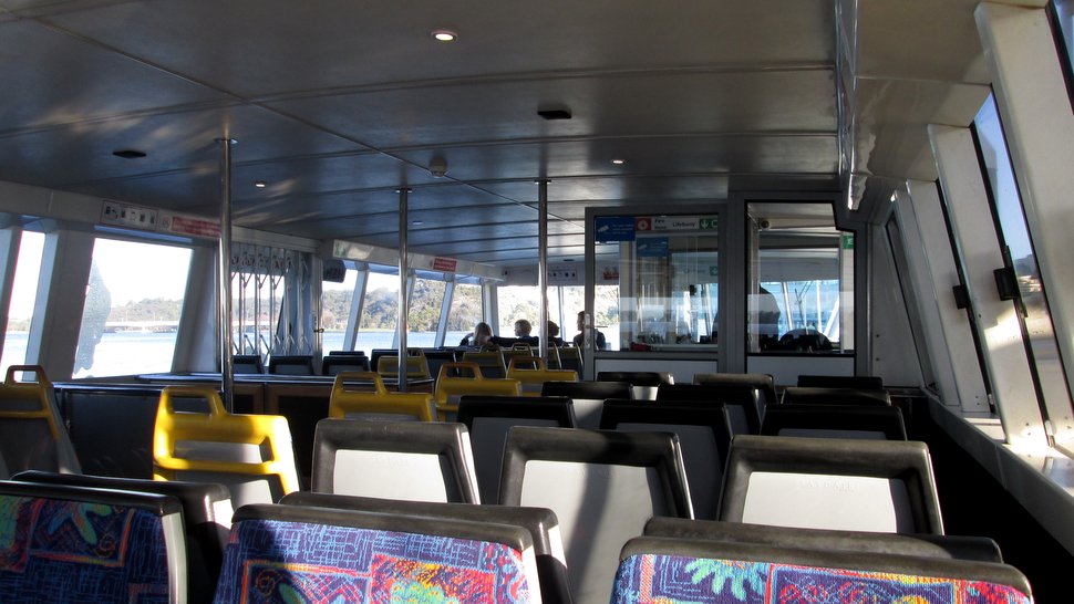 Traversée de Swan River en ferry à Perth