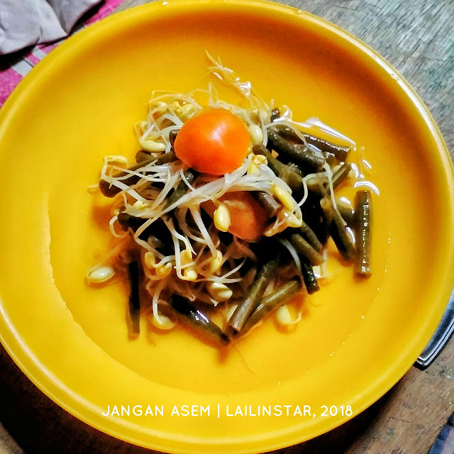 indonesian vegetables tamarind soup