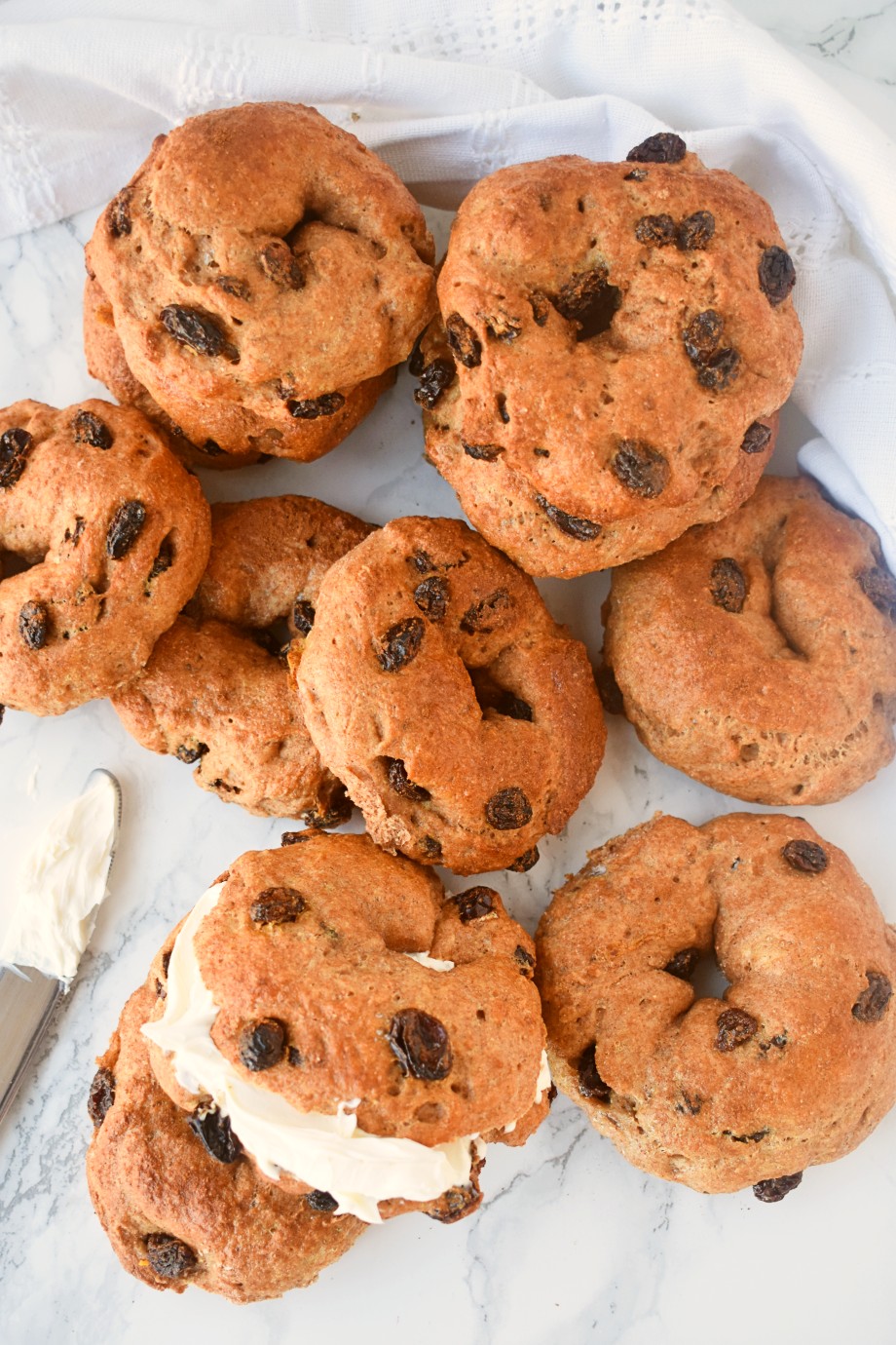 Easy Cinnamon Raisin Bagels