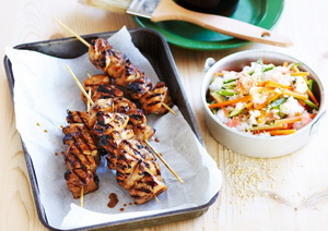 Sate Ayam Teriyaki dengan Salad Nasi