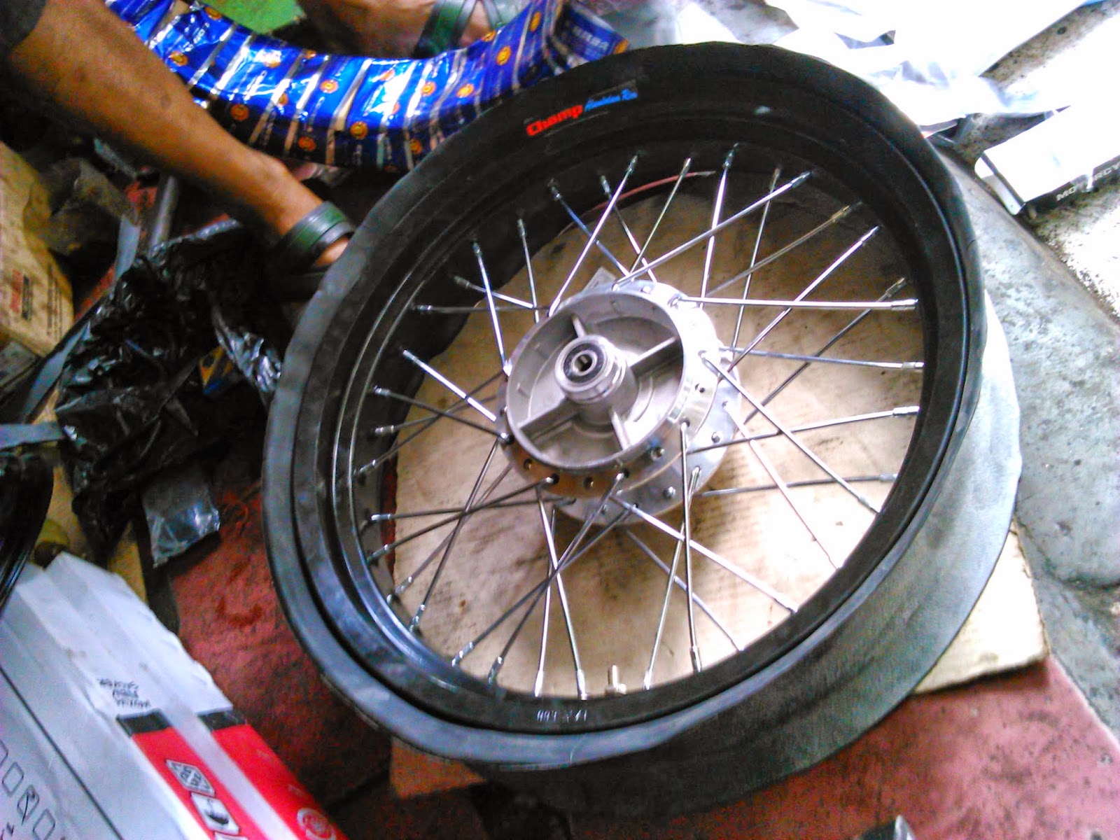 Gambar Modifikasi New Vixion Velg Jari Jari Terupdate Earth