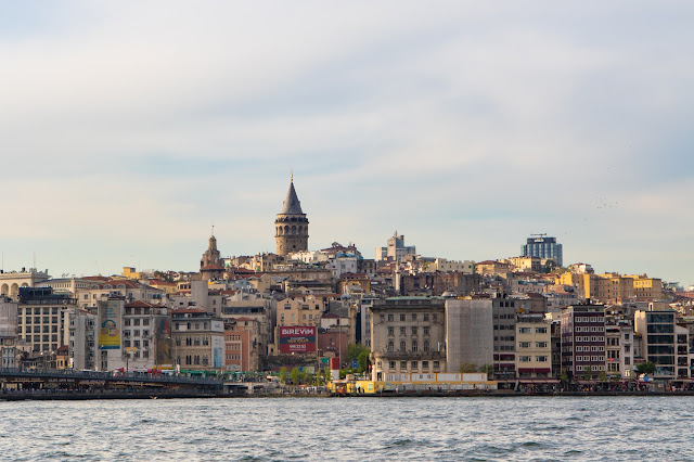 Torre di Galata da Eminonu-Istanbul