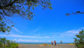 Pantai Goa Cemara