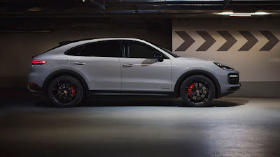 2021 Porsche Cayenne Review, Specs, Price