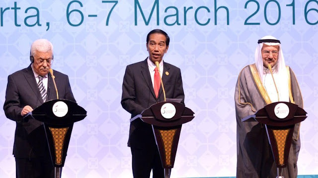 2 Tahun Jokowi-JK dan Misi Mewujudkan Perdamaian Dunia
