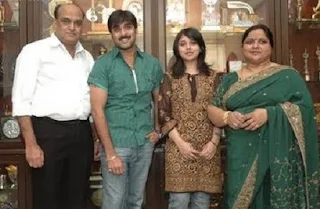 Tarun Kumar Family Wife  Parents children's Marriage Photos