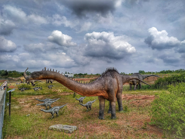 figura diplodoka Park Krasiejów Jura Park, dinozaury