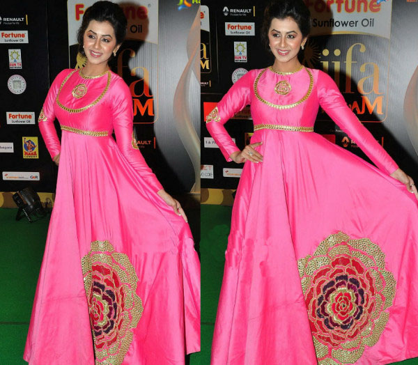 Nikki Galrani in Floor Length Anarkali IIFA Utsavam Awards 2016