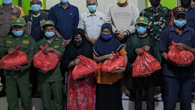 PWI dan Apdesi Kabupaten Tangerangi giat Baksos di Desa Melayu Barat 