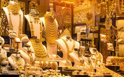 استمرار انخفاض أسعار الذهب اليوم في الأسواق العراقية بيع وشراء العراقي والمستورد