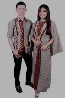 Model baju batik couple untuk pasangan pengantin muda