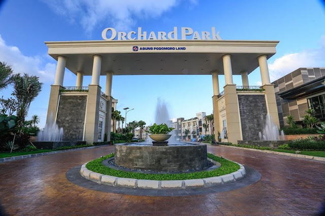 Orchard Park Batam Gate