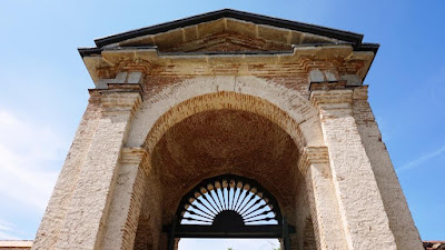 Acceso a los Jardines del Palacio de Boadilla del Monte