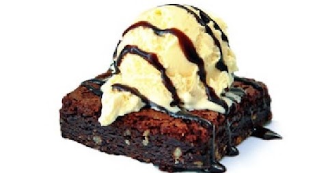 Brownie de chocolate com sorvete