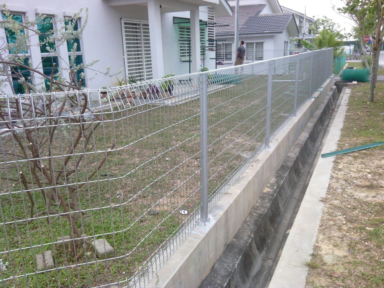 AWNING PAGOLA DAN GRILL ENSTEK MEMASANG SET PAGAR BRC AWNING PAGOLA DAN GRILL ENSTEK MEMASANG SET PAGAR BRC