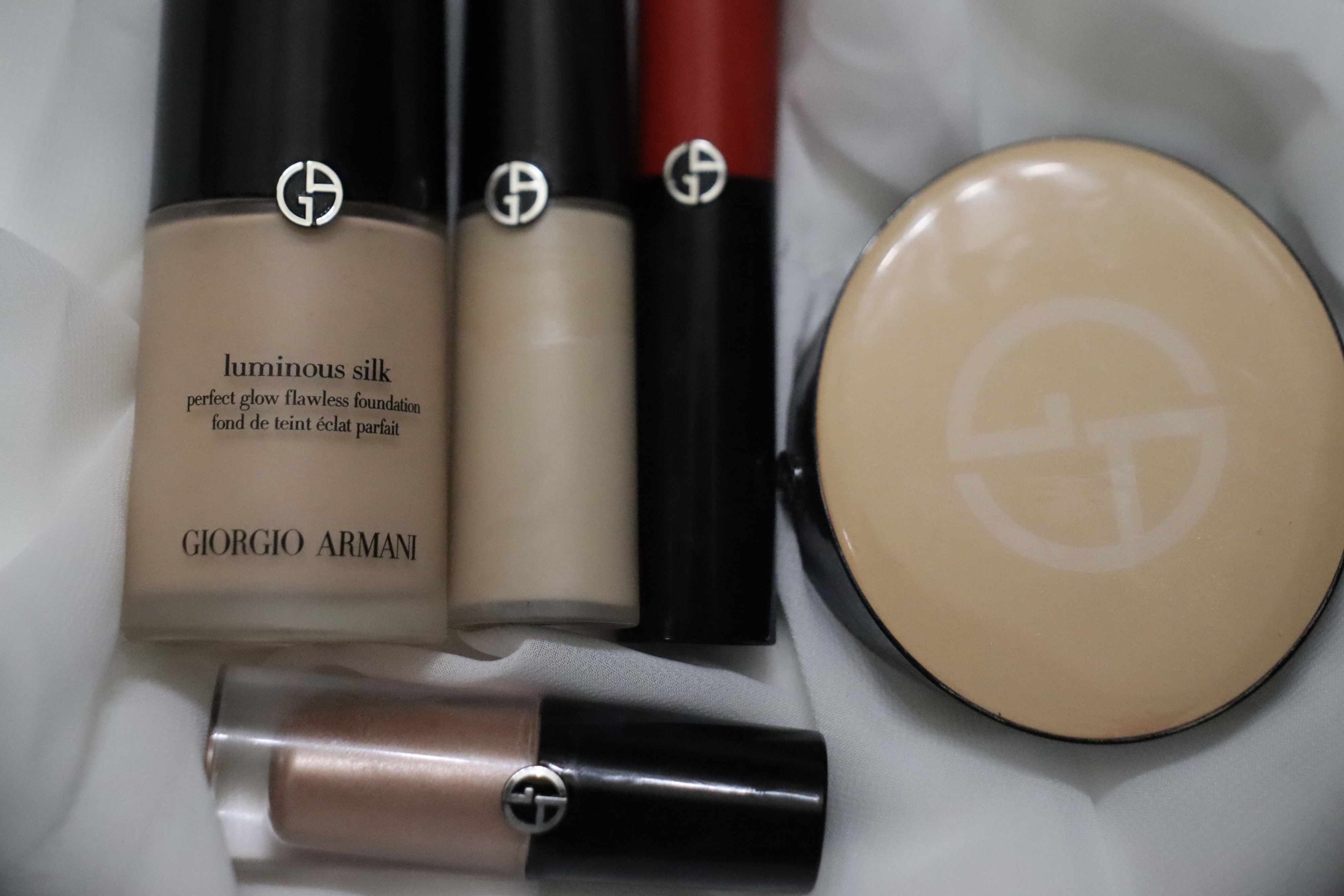 Giorgio Armani Luminous Silk foundation Review | Is it worth the hype?