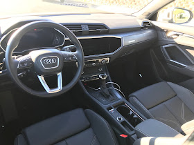 Interior view of 2019 Audi Q3 S Line quattro
