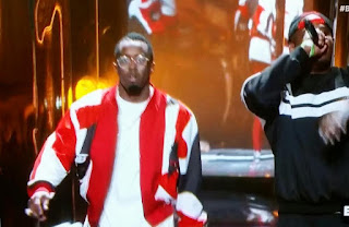 Diddy falls into Hole at BET AWARDS 2015 during Performance.(pics)
