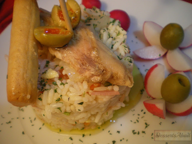 Ensalada de arroz frito con verduras