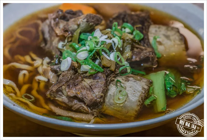 東鼎牛肉麵牛小排麵