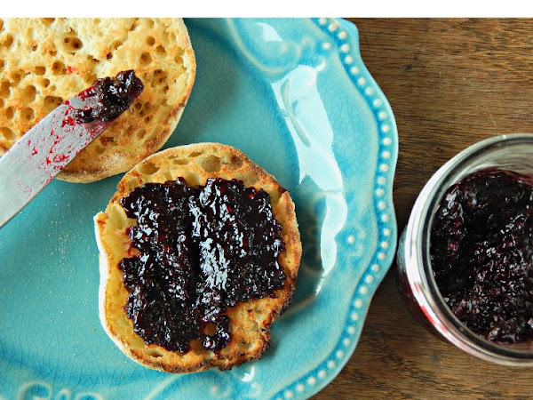  Low Sugar Blackberry Jam (No Added Pectin, with a Seedless Option)