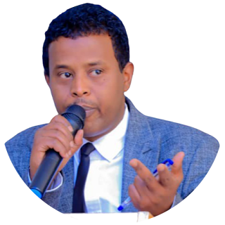 Ahmed Omaar - founder of Ombiology4u - Somaliland free online education website. Macalin Axmed Omaar, Somaliland best teachers