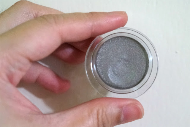 Shiseido Shimmering Cream Eye Color in Fog (BR727)