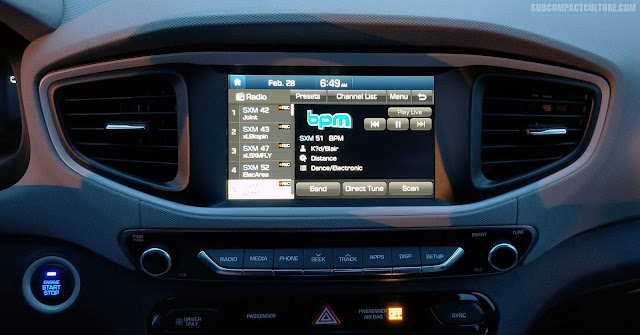 2018 Hyundai Ioniq Plug-In Hybrid dashboard