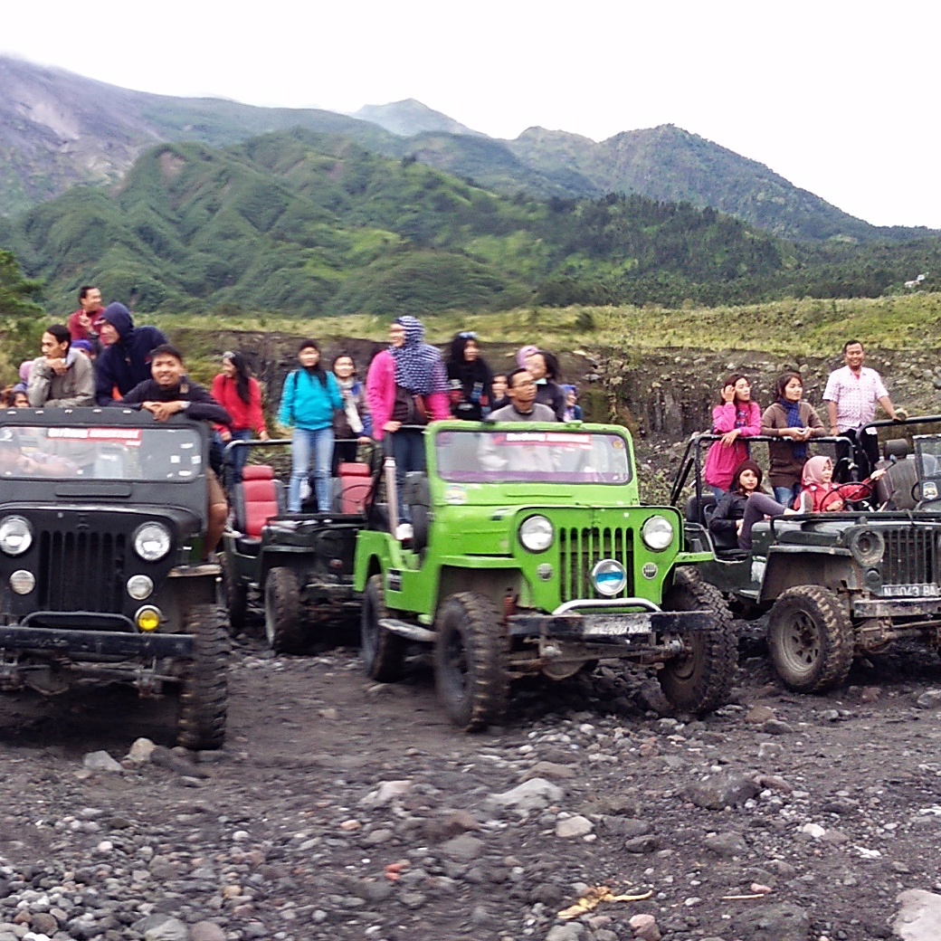 Paket wisata jogja 1 hari Larva Tour Merapi ~ Rizquna Tour ...