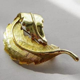 Curled leaf brooch by Hollywood