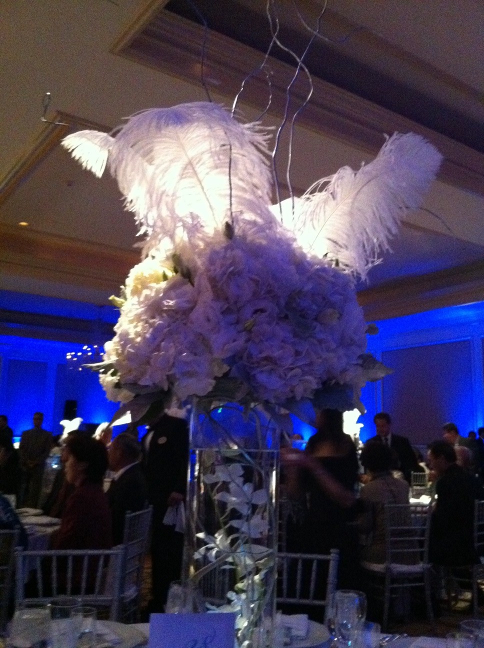 wedding centerpieces feathers