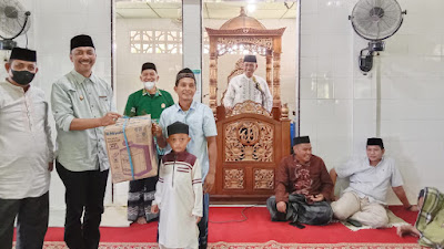 Lihat Aksi Bupati Wajo Tes Hafalan dan Semangati para Penghafal Al-Qur'an