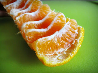 the unique way to peel an orange
