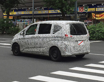 2016 Honda Freed MPV spyshot  0