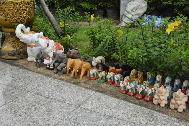 Heroines Monument Phuket elephants