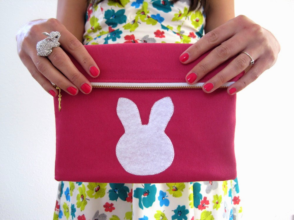 Bunny Foldover Clutch: sewing tutorial | She's Got the Notion