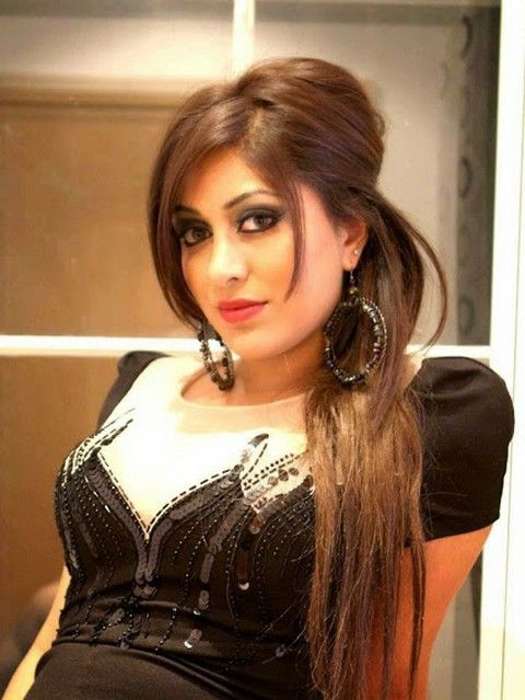 Breathless Pakistani Girls Pictures