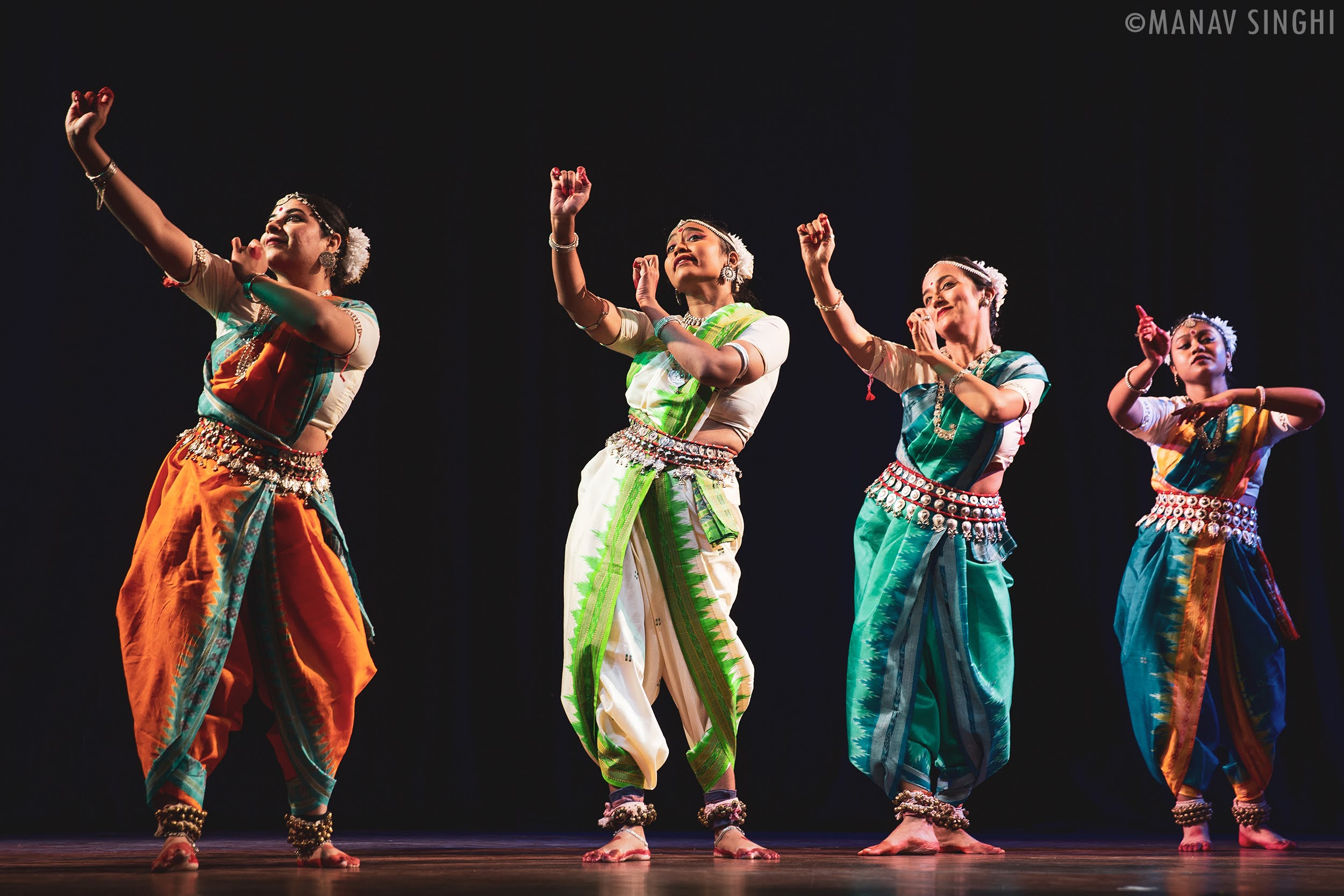 Raudri Singh, Jaya Mehta, Nidhi Kindra, and Souranshi Sushobhana - Odissi dance on Vande Mataram