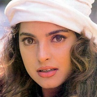 Juhi Chawla hd wallpapers