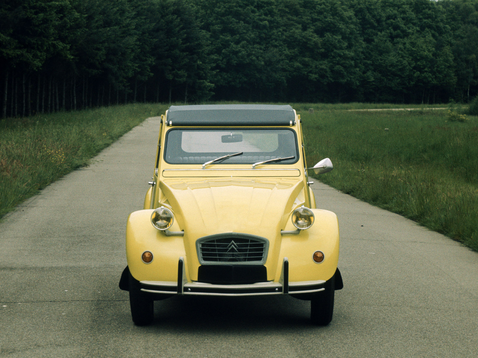 free 720p wallpapers: Wallpapers 2cv