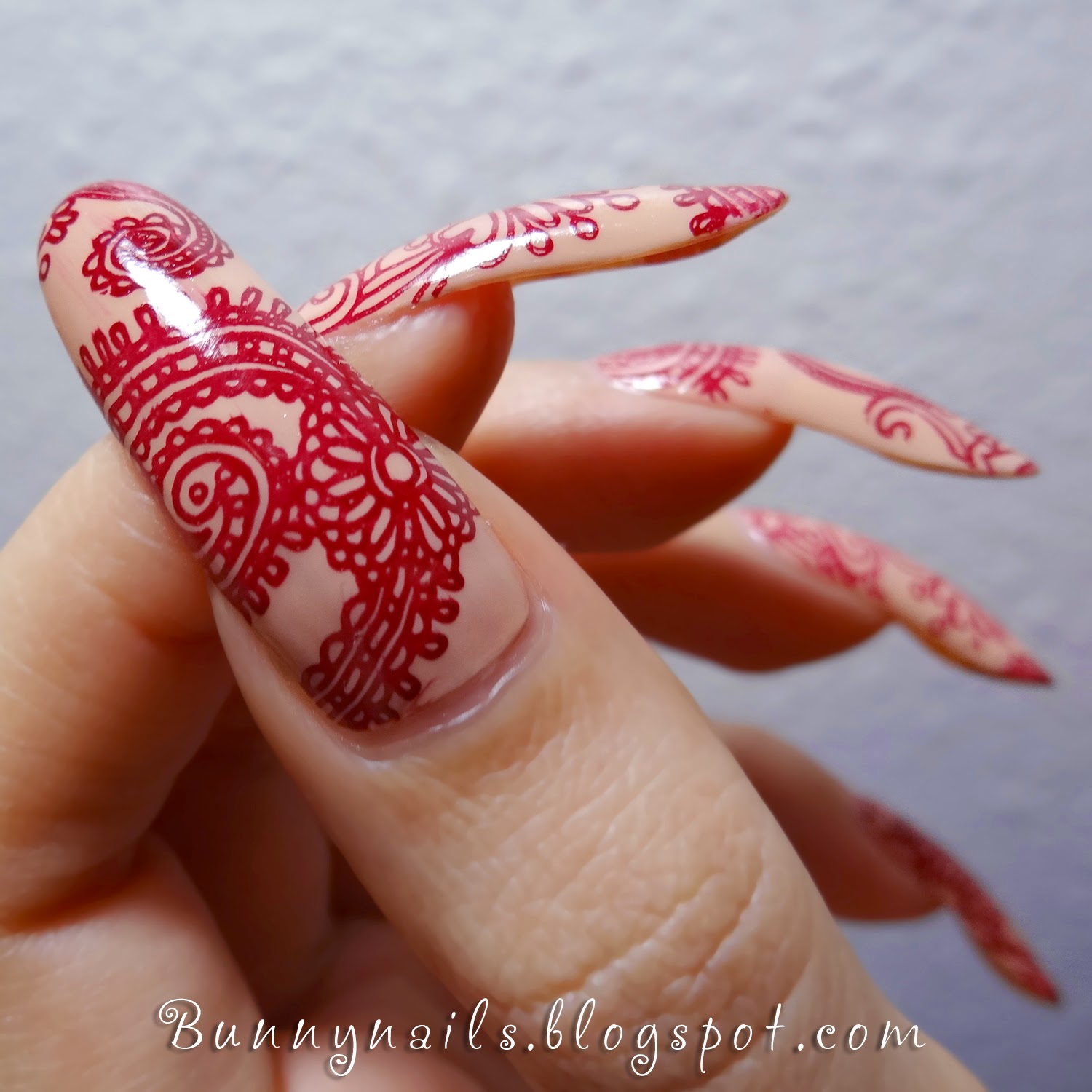 Woman hand with nail polish painted with black henna counting numbers Stock  Photo - Alamy