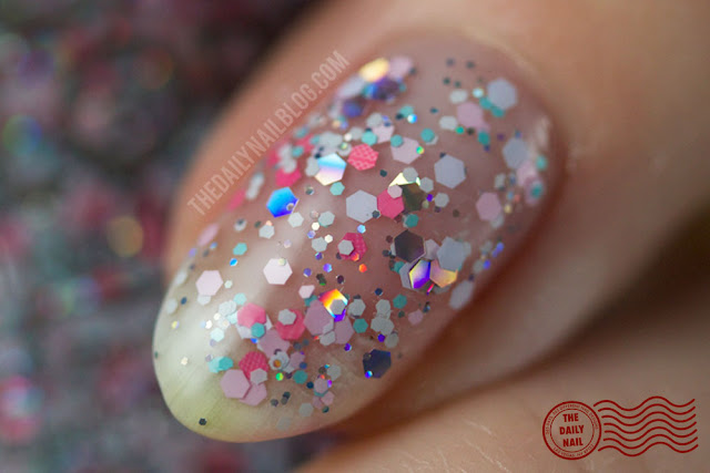 Morgan Taylor Ooh La La Escar-Go to France swatch, close-up, glitter