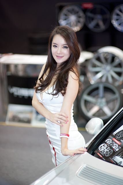 5 Im Ji Hye - Seoul Auto Salon 2012-Very cute asian girl - buntink.blogspot.com