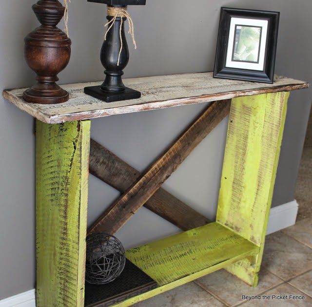 ode to the sofa table http://bec4-beyondthepicketfence.blogspot.com/2014/05/ode-to-sofa-table.html
